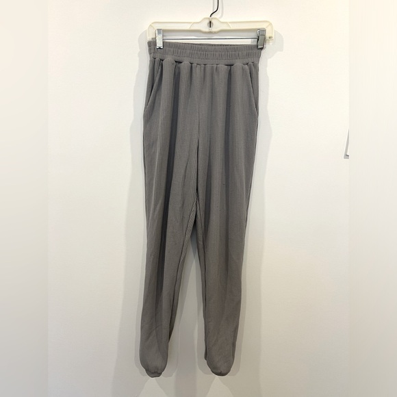 Forever 21 grey sweatpants - Picture 1 of 6